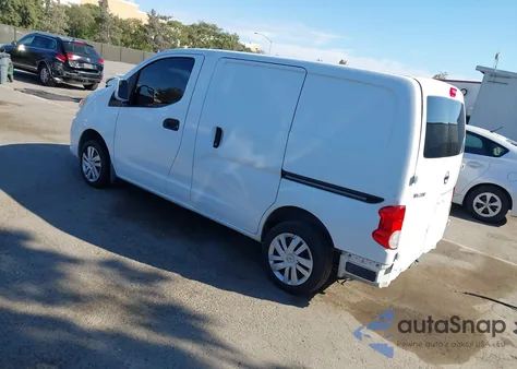 2015 Nissan Nv200 Sv из США, поврежденный, VIN 3N6CM0KN7FK703538